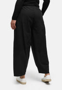 'Liva' pants – pure, comfortable & timelessly modern